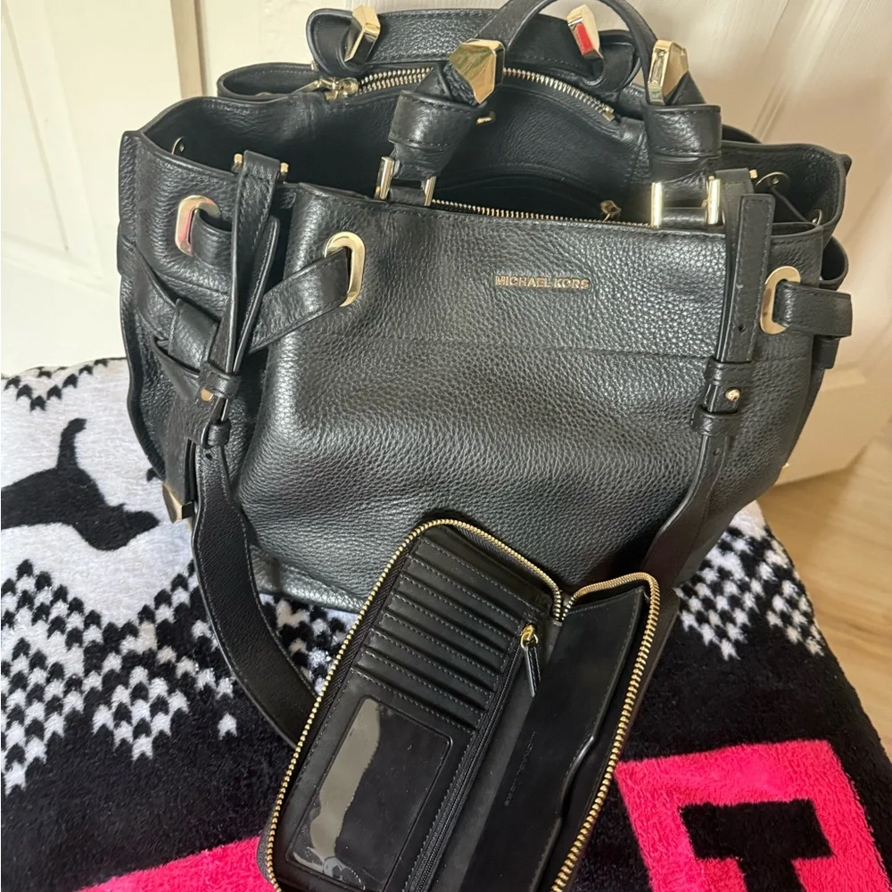 Michael Kors Black Leather Backpack and Wallet Set - Picture 2 of 3